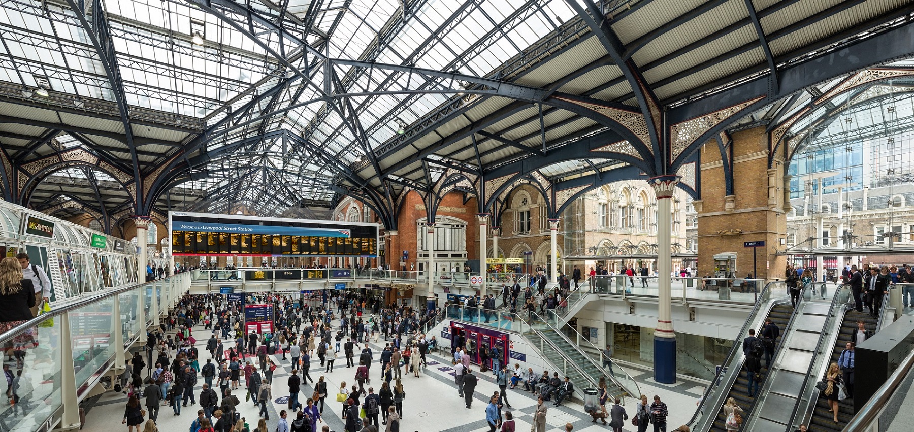 Taxi Liverpool Street Station to Stansted Airport from £100.00* Twelve Transfers